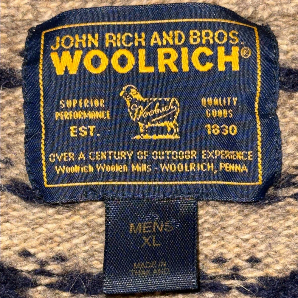 Vintage Woolrich Tan & Navy Blue V Neck 100% Wool Pullover Sweater SZ XL - Picture 6 of 6
